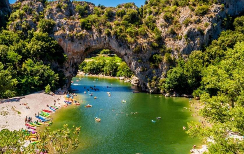 Gite Le Tilleul Vallon Pont D'Arc Bagian luar foto